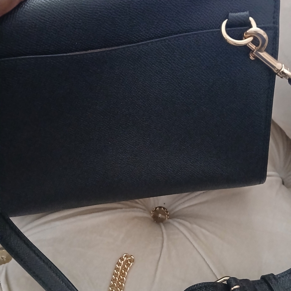 Coach - Picture 5 of 6